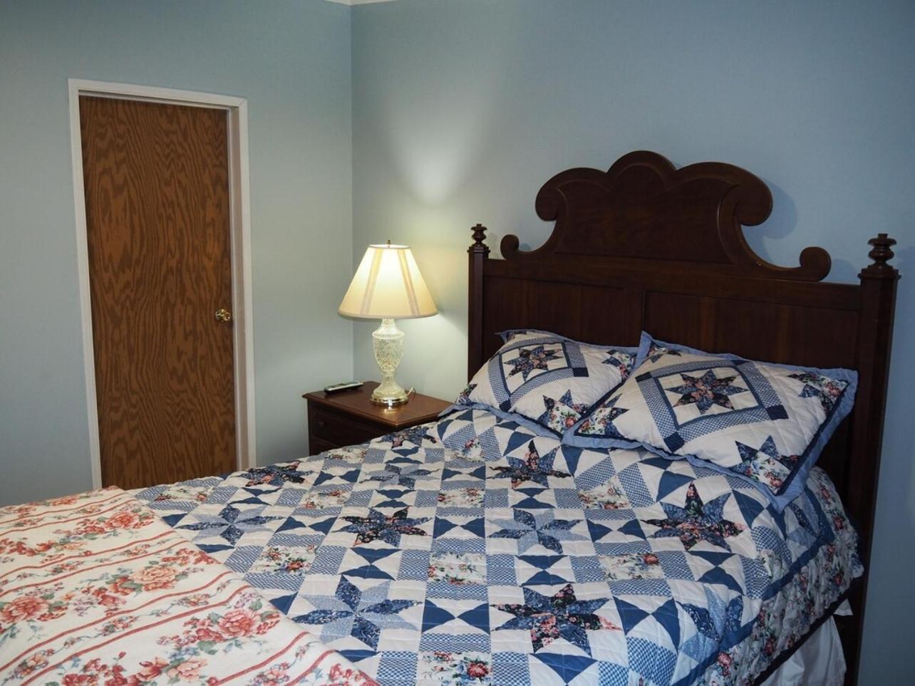 The Green Lake Getaway - Shared Lake Access! Interlochen Esterno foto